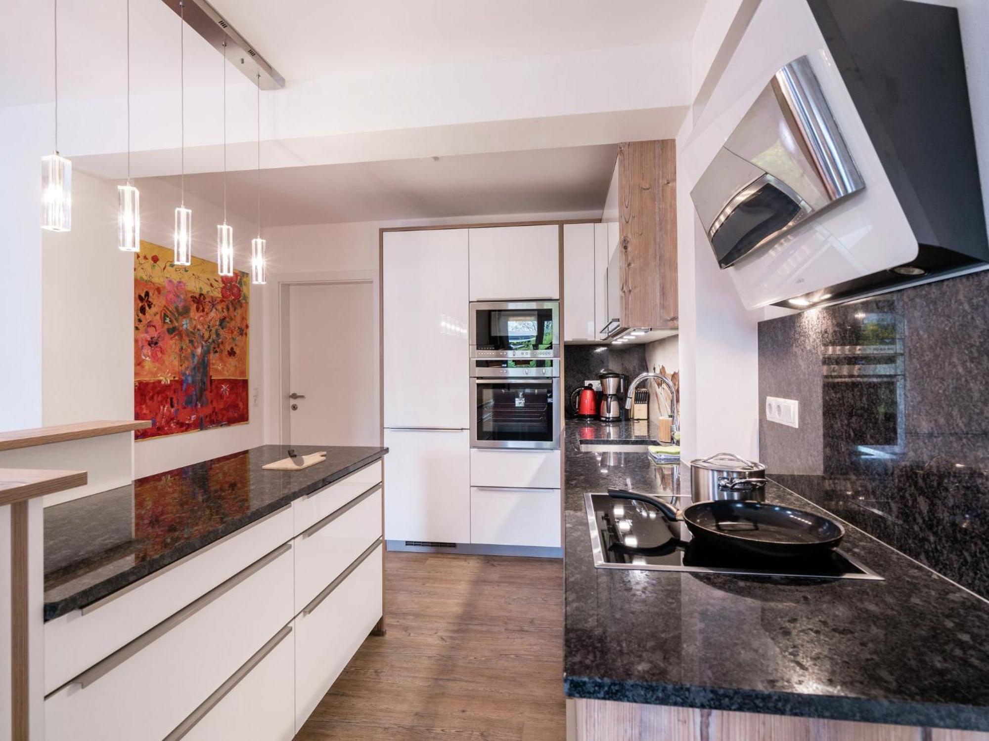 Beautiful Apartment Near Ski Area In Salzburg Zell am See Bagian luar foto