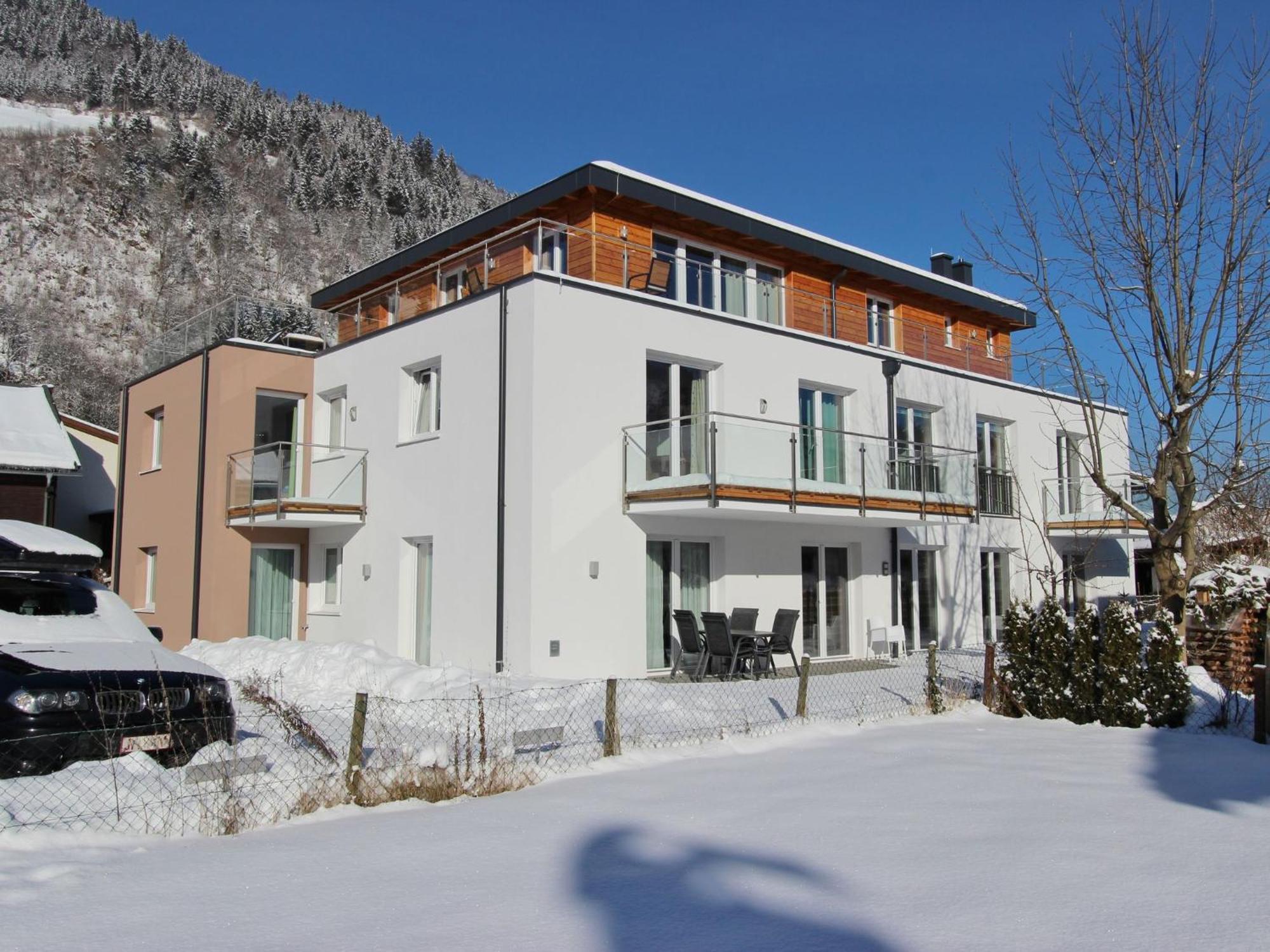 Beautiful Apartment Near Ski Area In Salzburg Zell am See Bagian luar foto