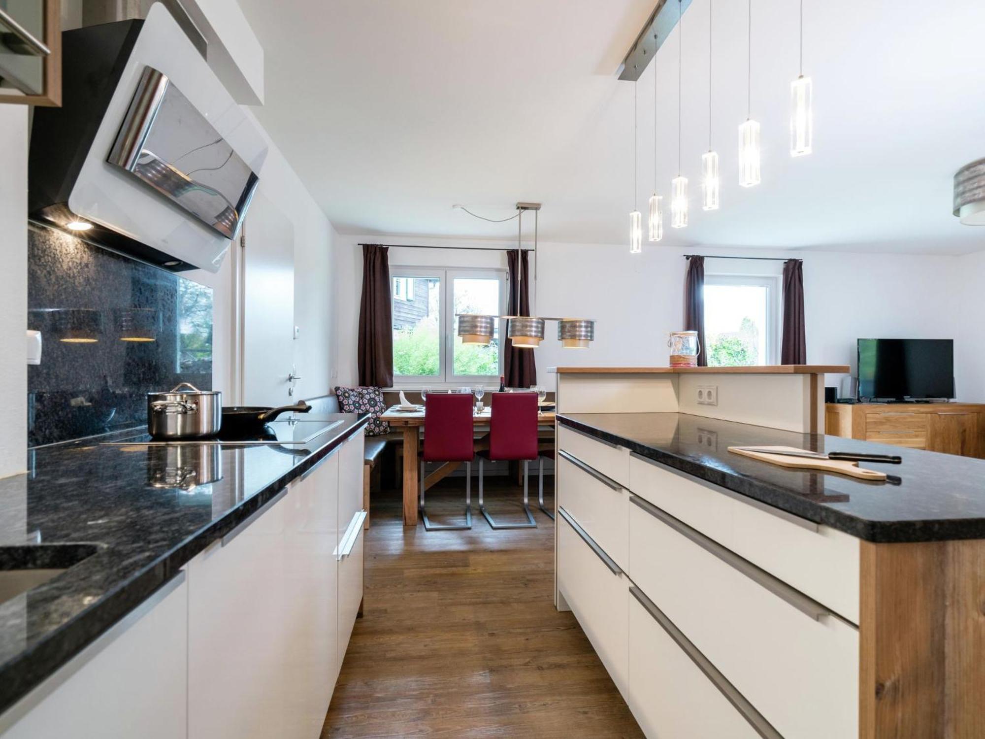 Beautiful Apartment Near Ski Area In Salzburg Zell am See Bagian luar foto
